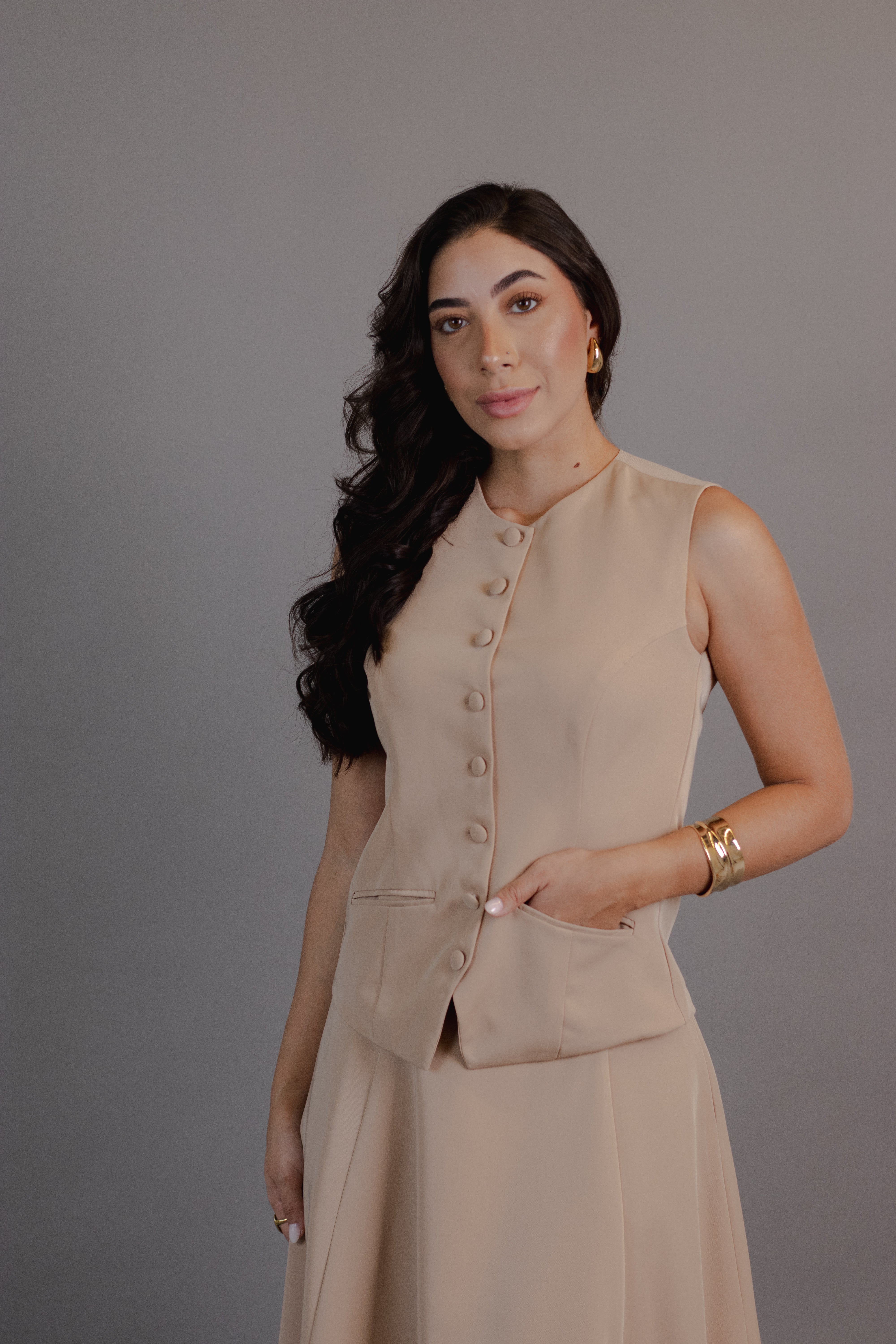 Fato Eternizar 2 - colete e saia midi de alfaiataria