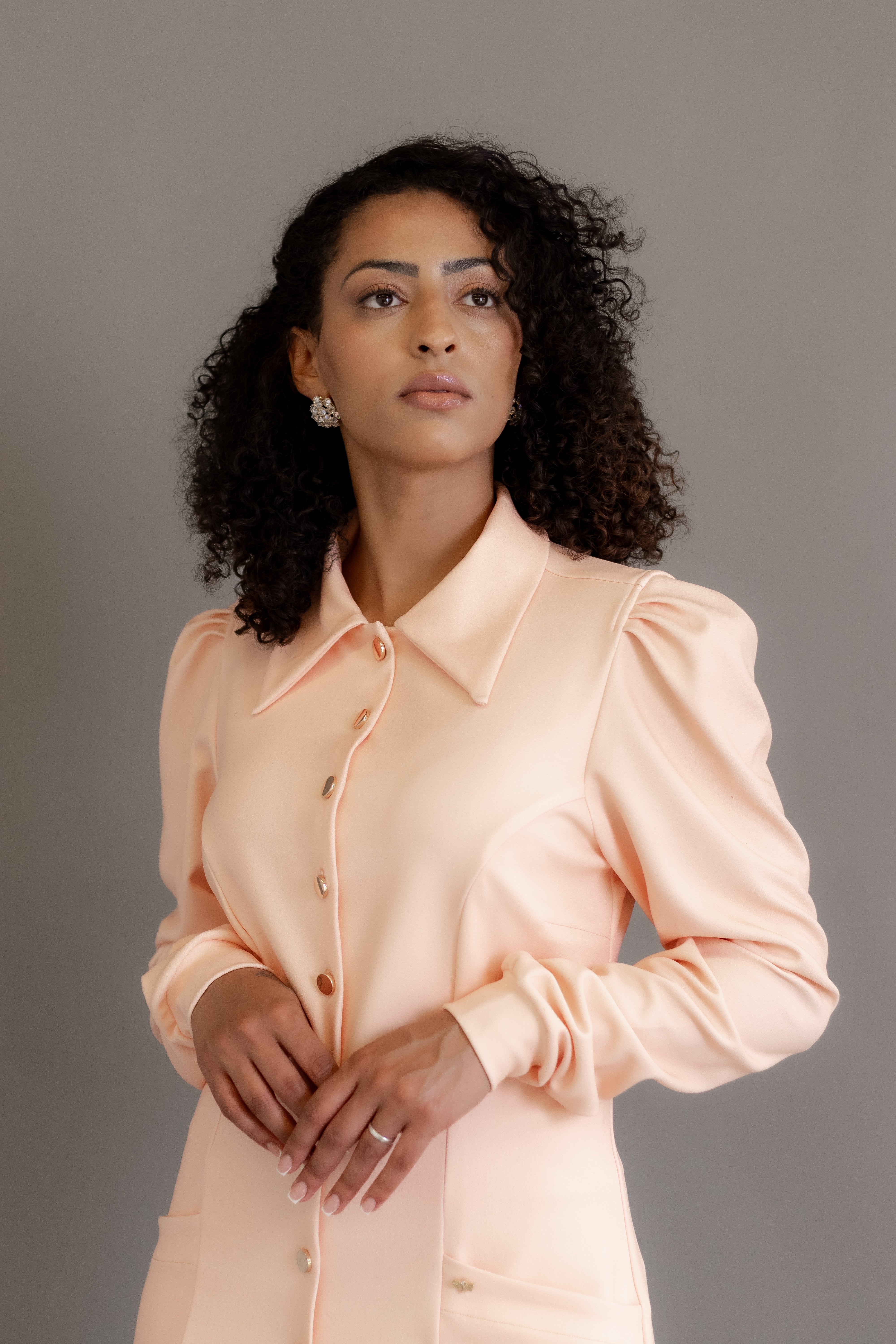 Jaleca Blair – Jaleco Feminino com Botões Exclusivos e Design Sofisticado