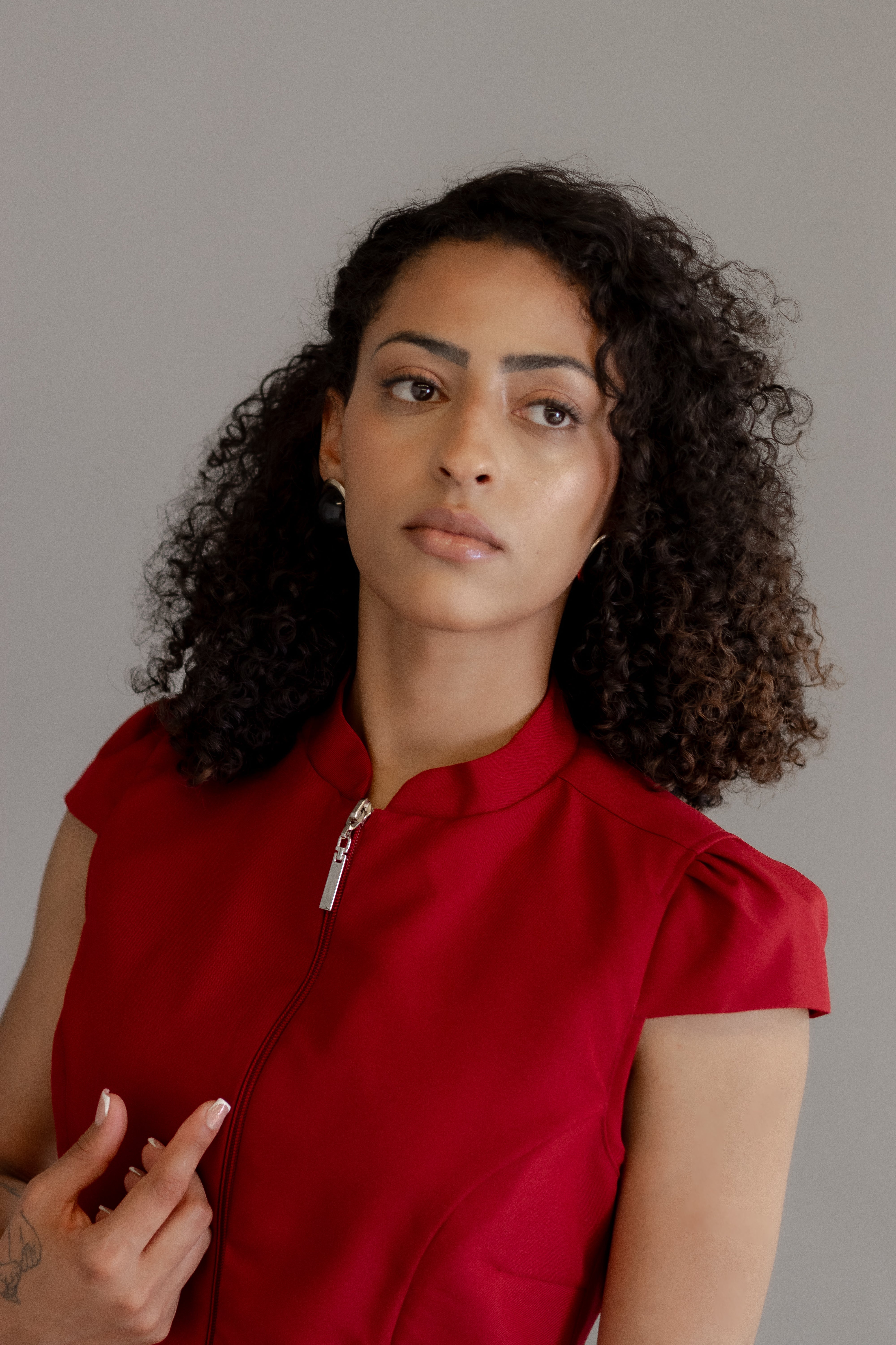 Jaleca Cereja – Jaleco Feminino sem Mangas com Zíper Frontal