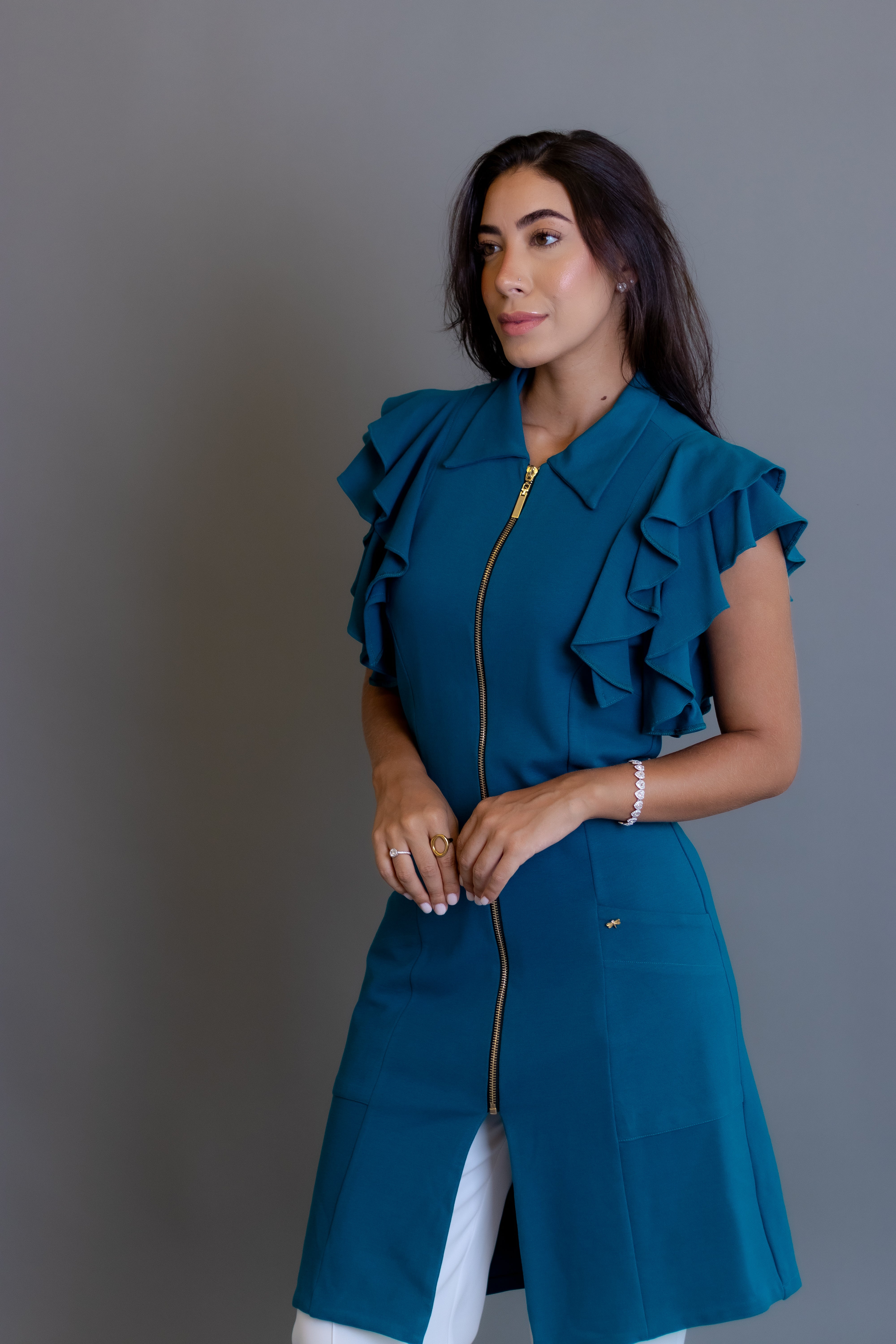 Jaleca Flor Verão – Jaleco Feminino sem Mangas com Babados Elegantes