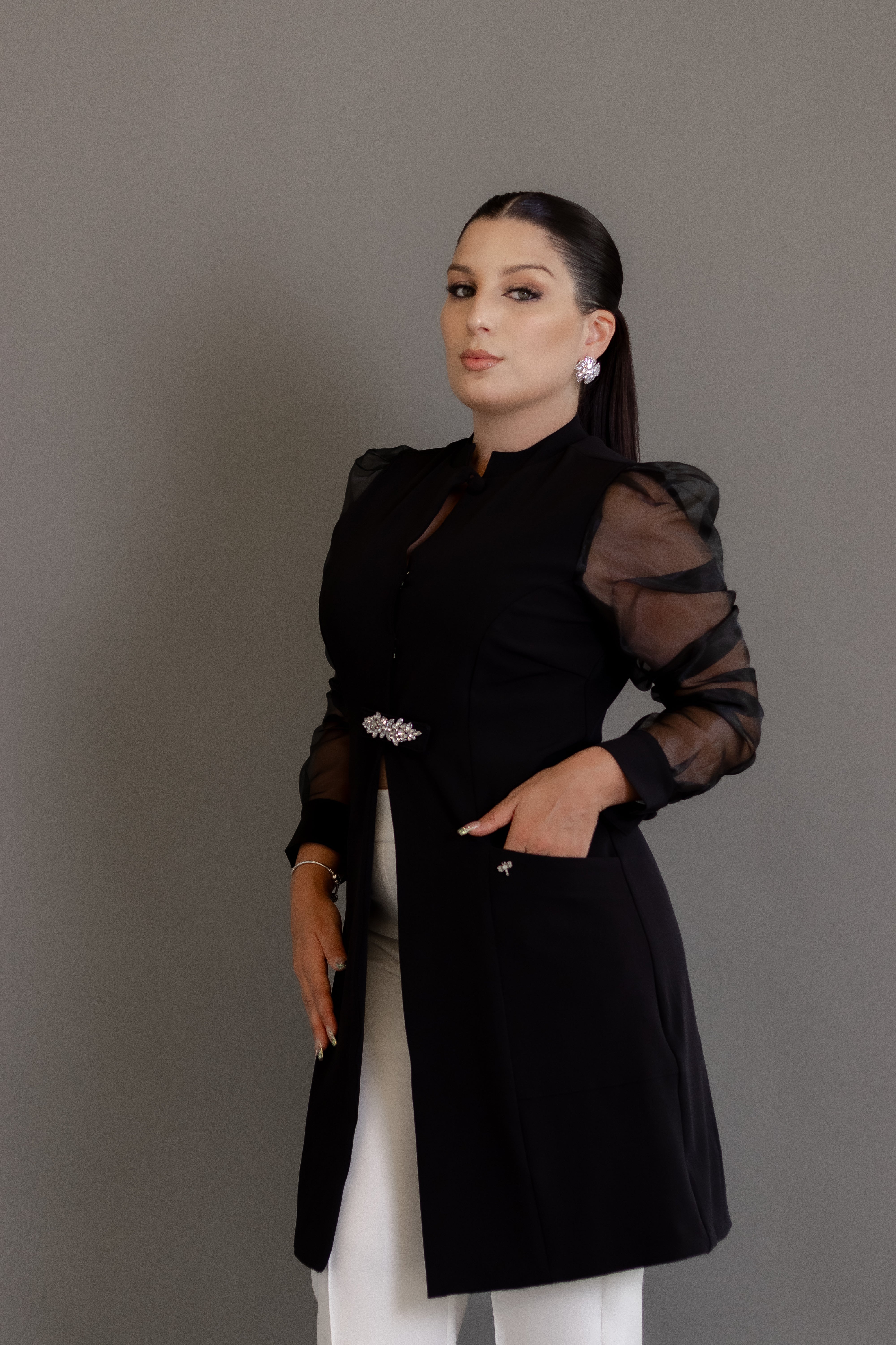 Jaleca Ísis – Jaleco Feminino  com Mangas Transparentes