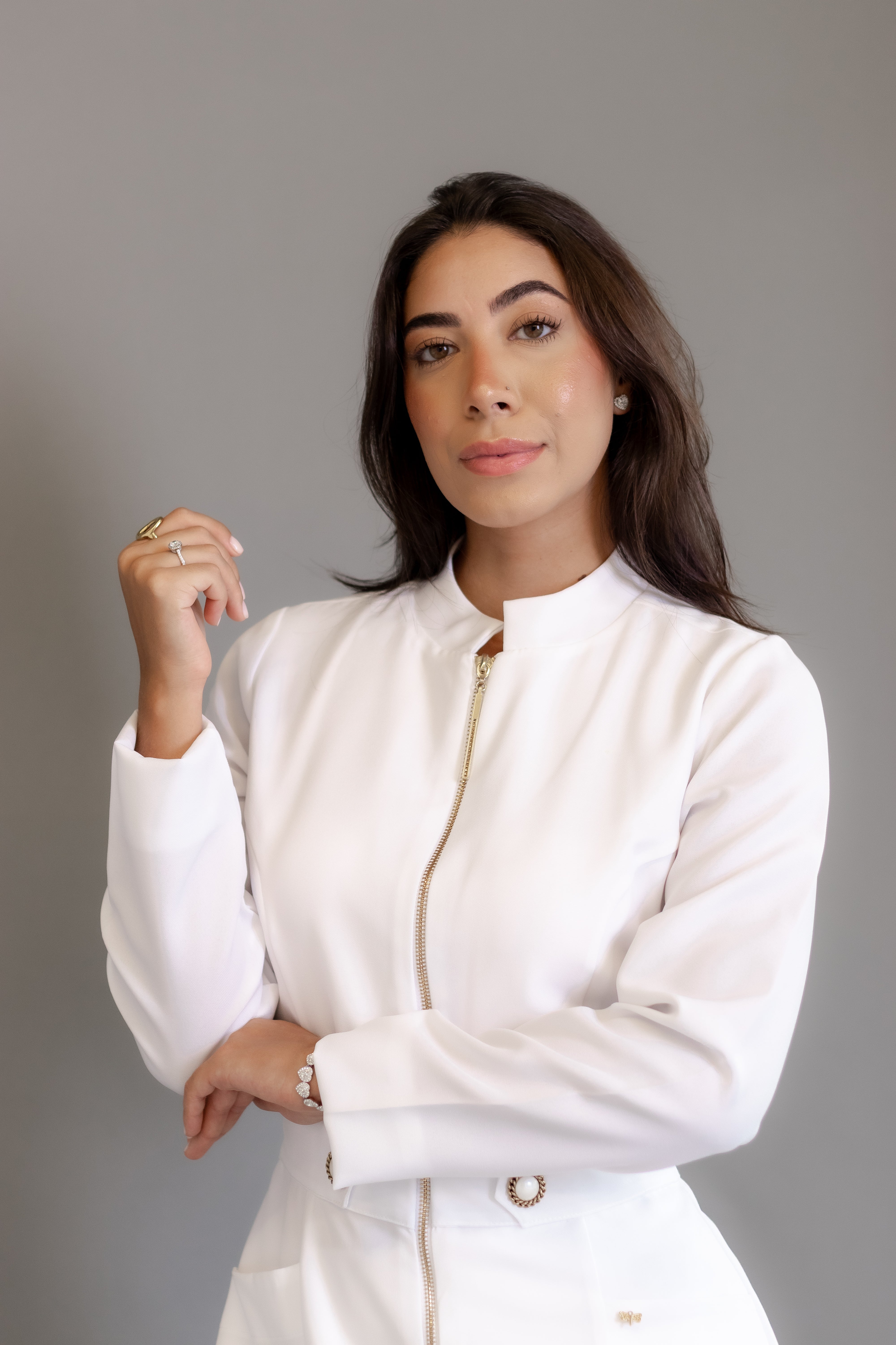 Jaleca Marie – Jaleco Feminino com Zíper e Botões Decorativos