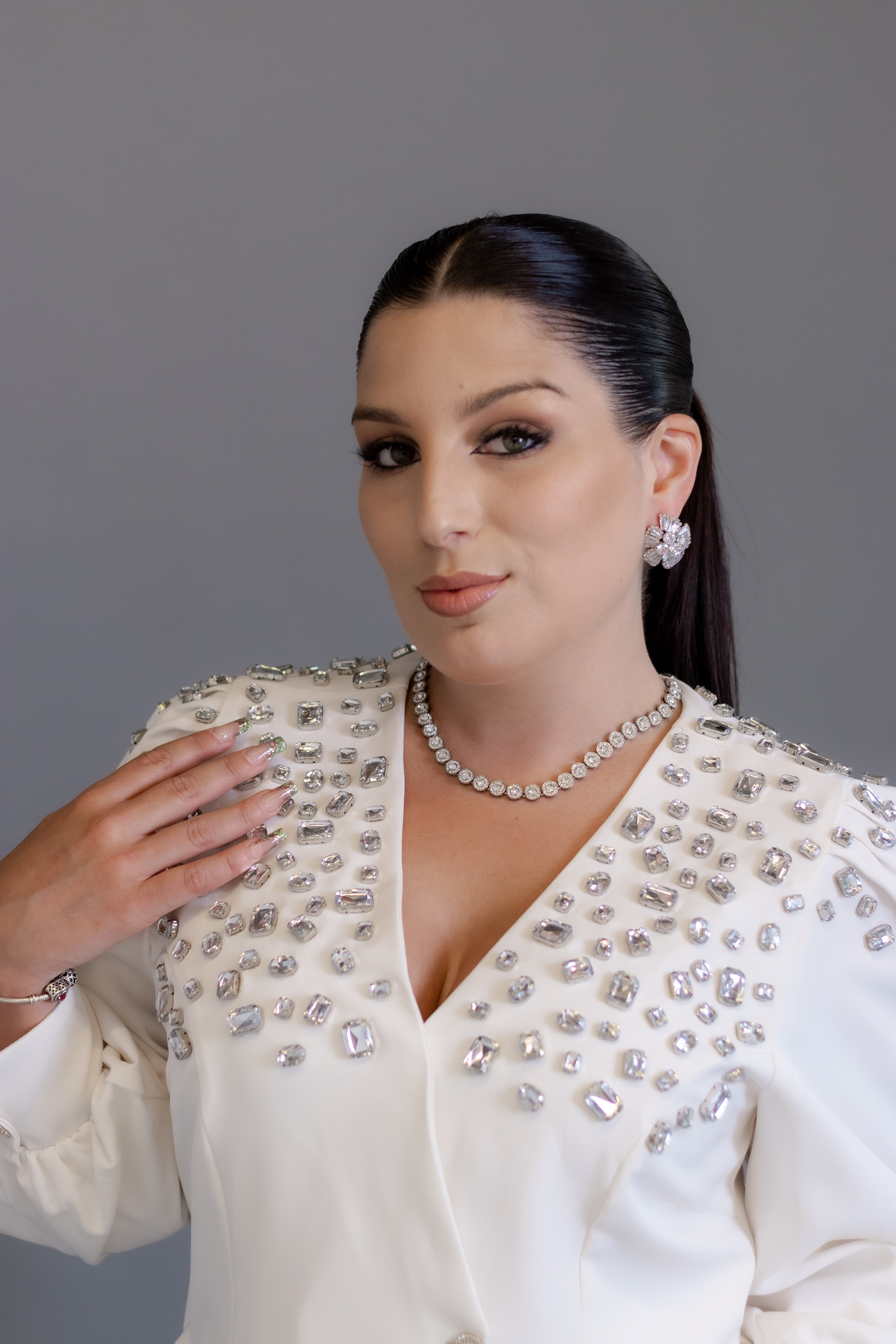 Jaleca Premium Crystal – Jaleco Feminino Branco com Aplicações Exclusivas