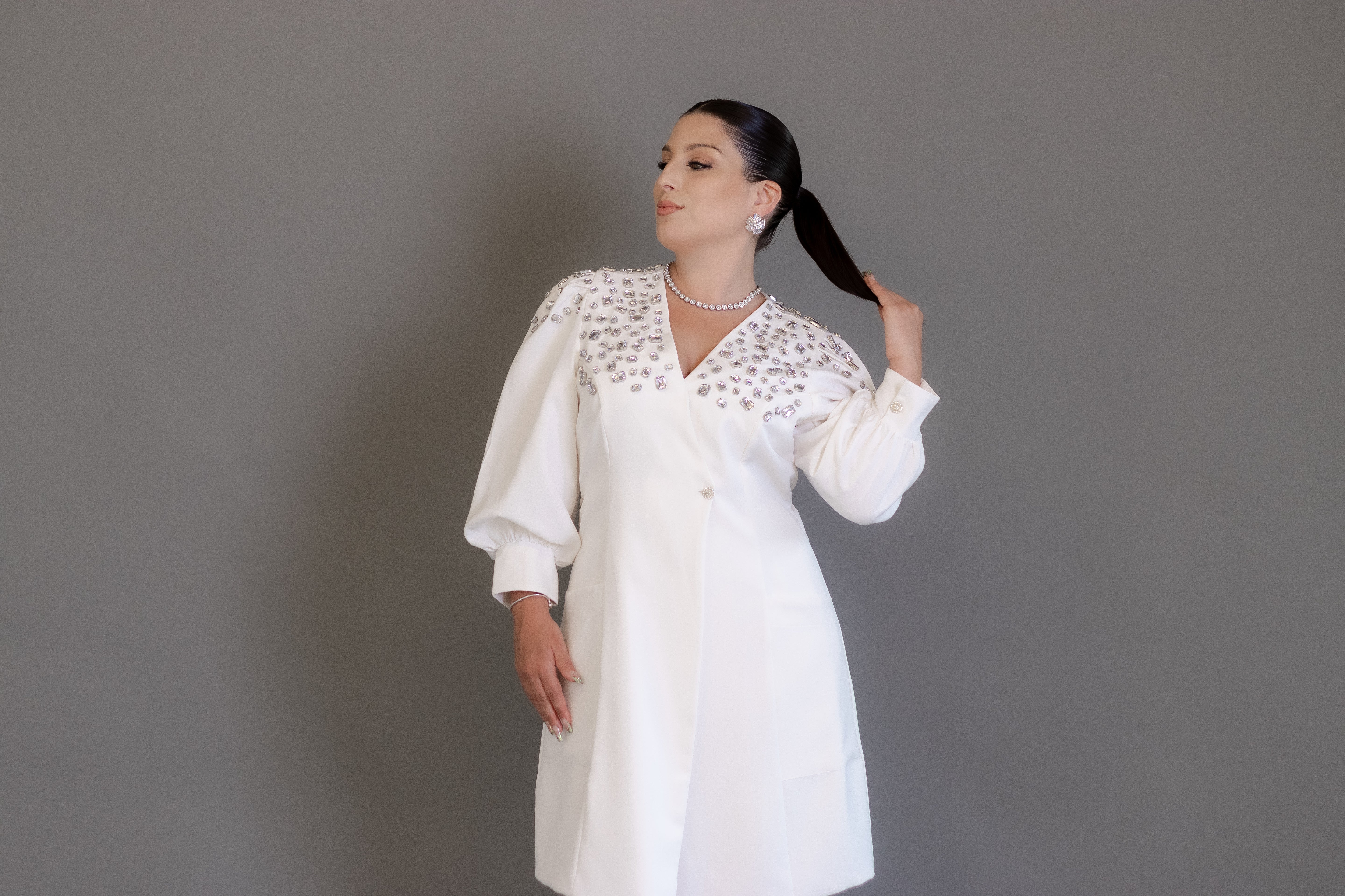 Jaleca Premium Crystal – Jaleco Feminino Branco com Aplicações Exclusivas
