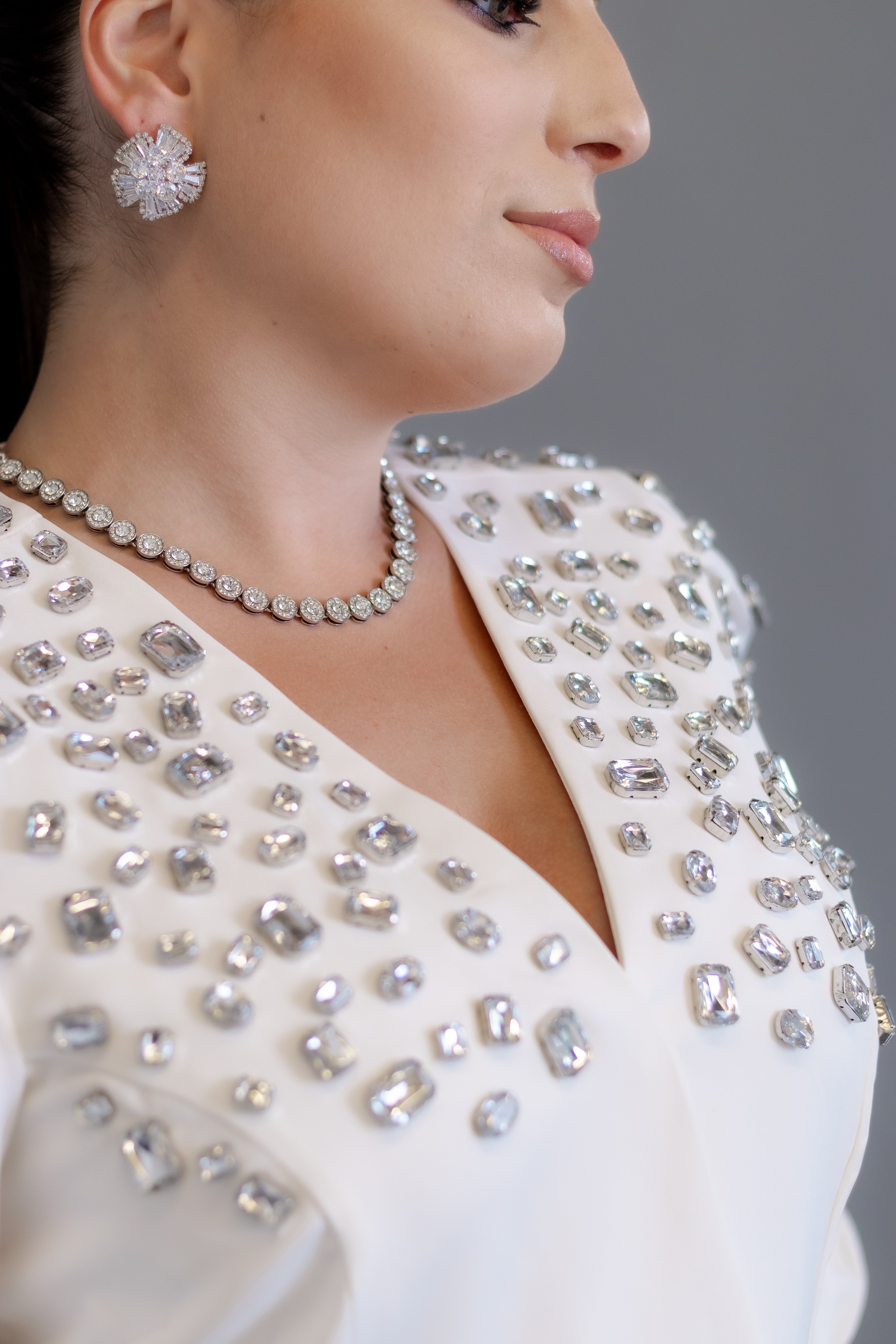 Jaleca Premium Crystal – Jaleco Feminino Branco com Aplicações Exclusivas