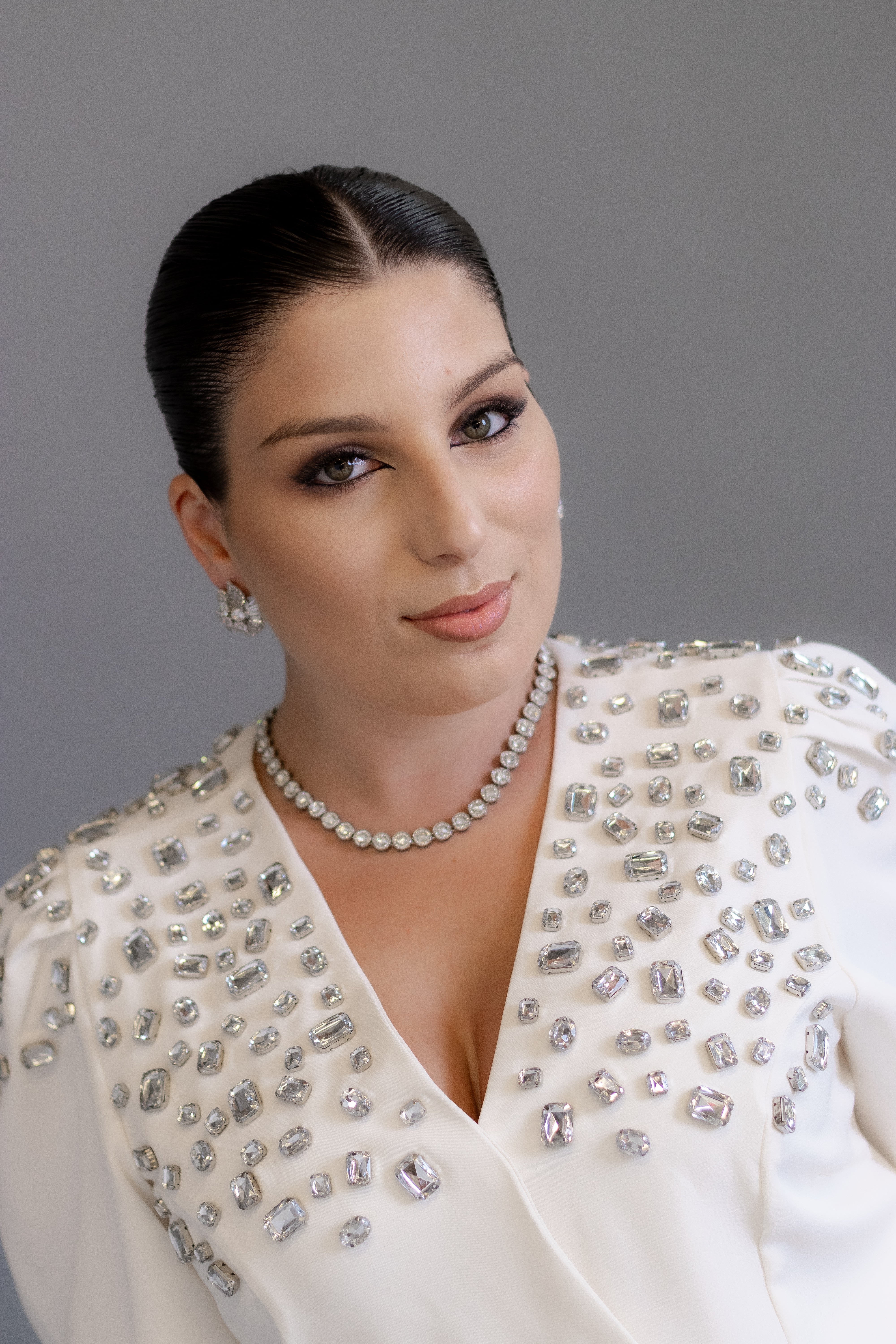 Jaleca Premium Crystal – Jaleco Feminino Branco com Aplicações Exclusivas