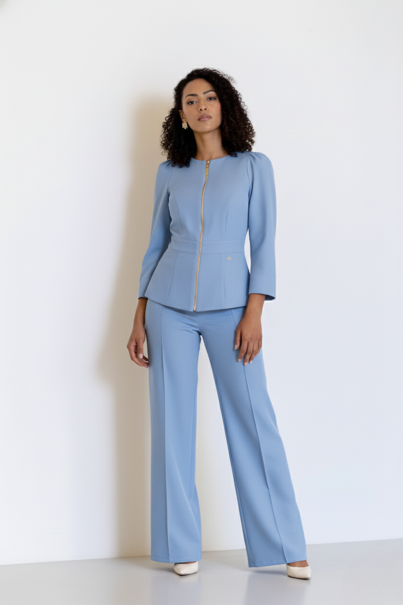 Scrub Bella – Scrub Feminino Acinturado com Zíper Frontal e Manga Longa