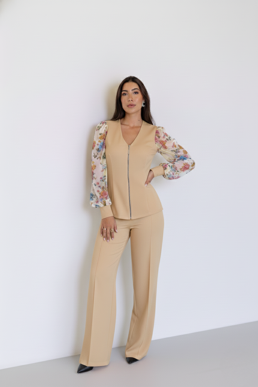 Scrub Candice – Uniforme Profissional Feminino com Elegância e Toque Floral