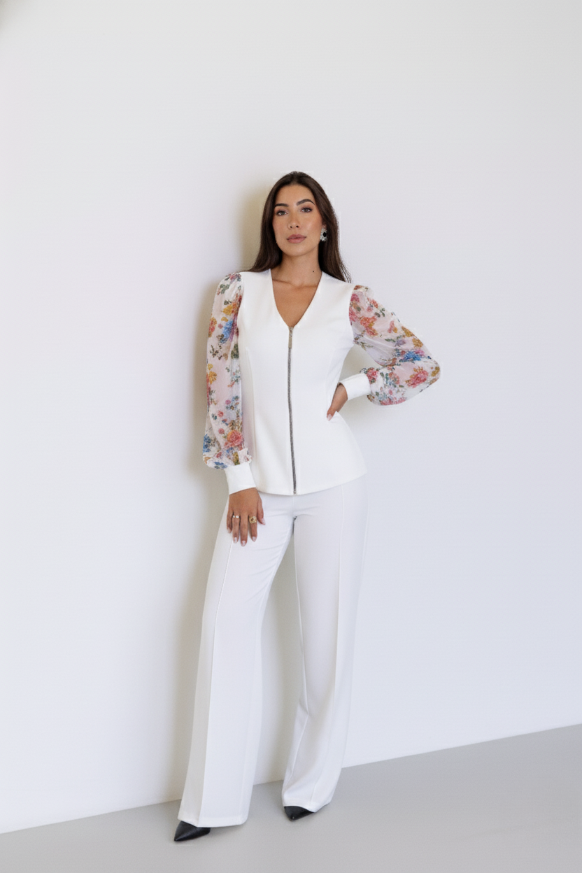 Scrub Candice – Uniforme Profissional Feminino com Elegância e Toque Floral