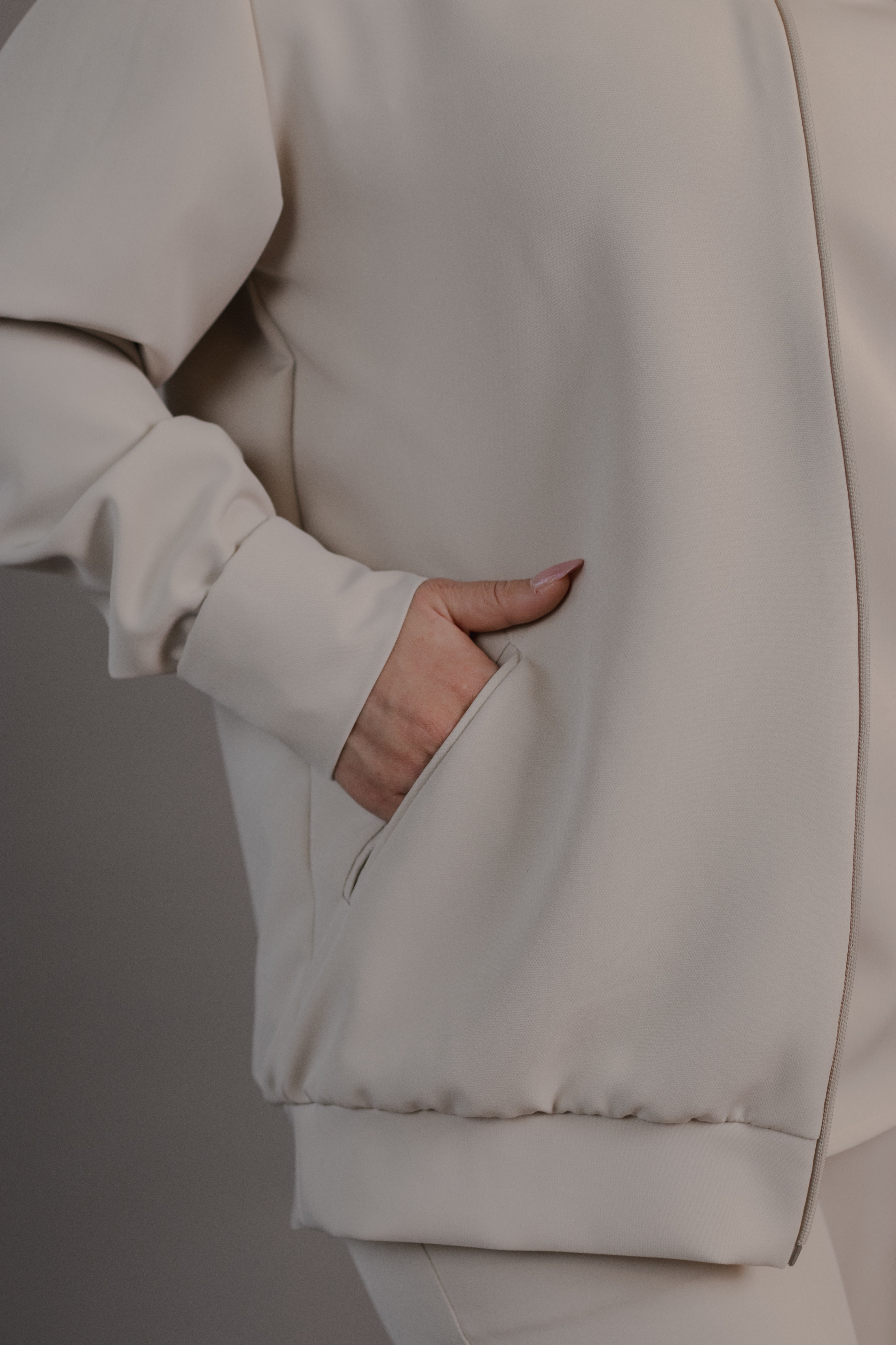 Scrub Luisa (inclui casaco) — leveza e praticidade no atendimento