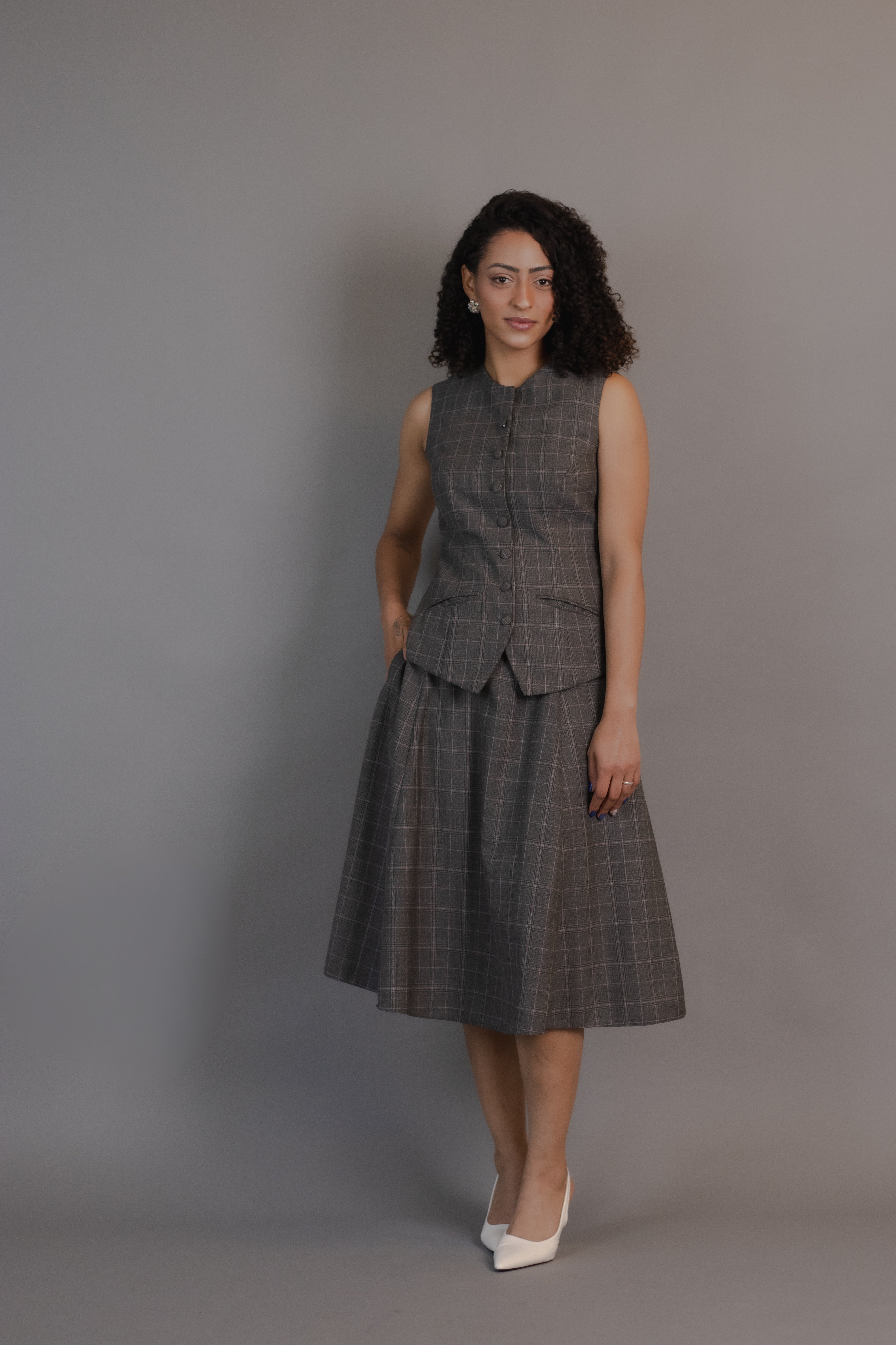 Fato Eternizar 1 — colete e saia  midi de alfaiataria