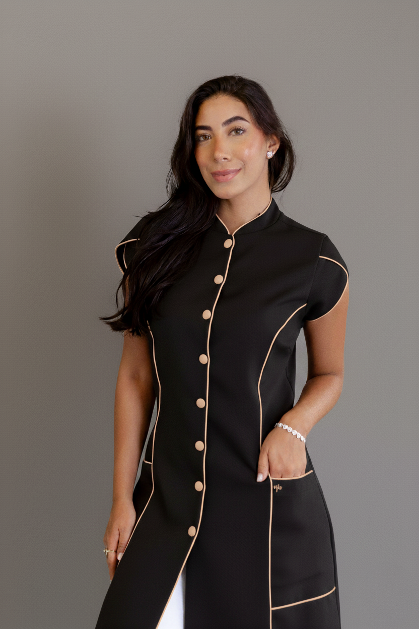 Jaleca Layla 2 – Jaleco Feminino Acinturado com Mangas Curtas