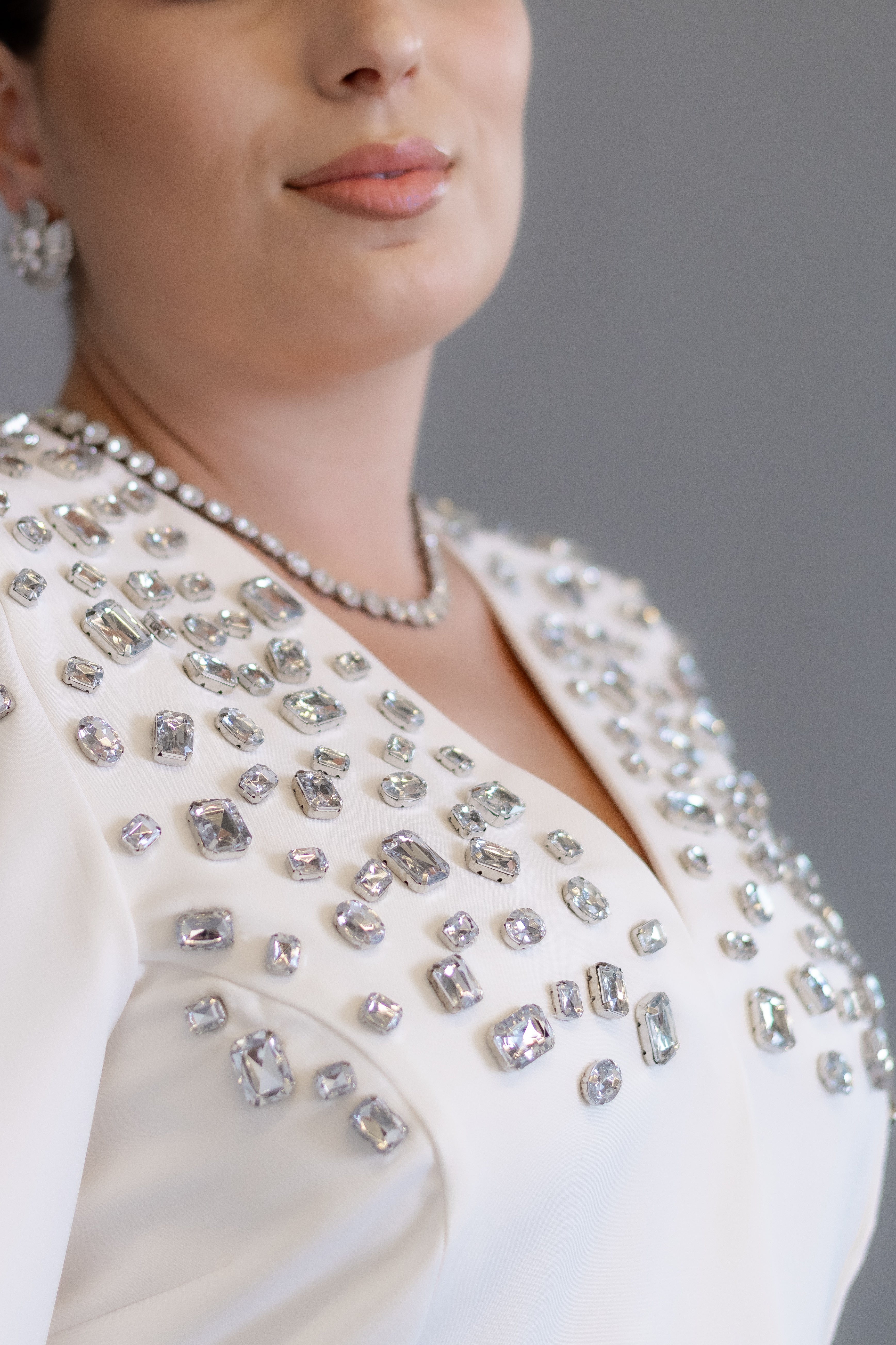 Jaleca Premium Crystal – Jaleco Feminino Branco com Aplicações Exclusivas